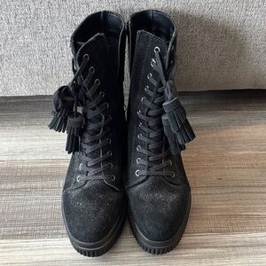 Franco Sarto- Becks Water-Resistant Lace-Up Booties | 7M